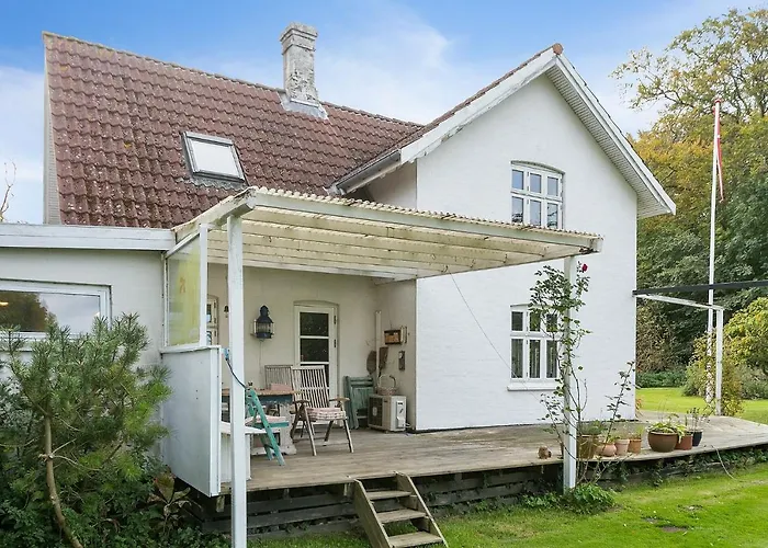 Skovhuset * Væggerløse