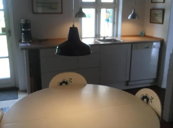 Skovhuset * Væggerløse